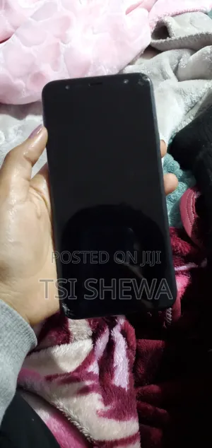 Samsung Galaxy J4 32 GB Black