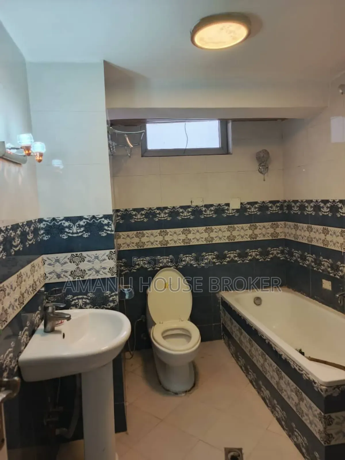 3bdrm Apartment in Addis Abeba, Lideta for rent