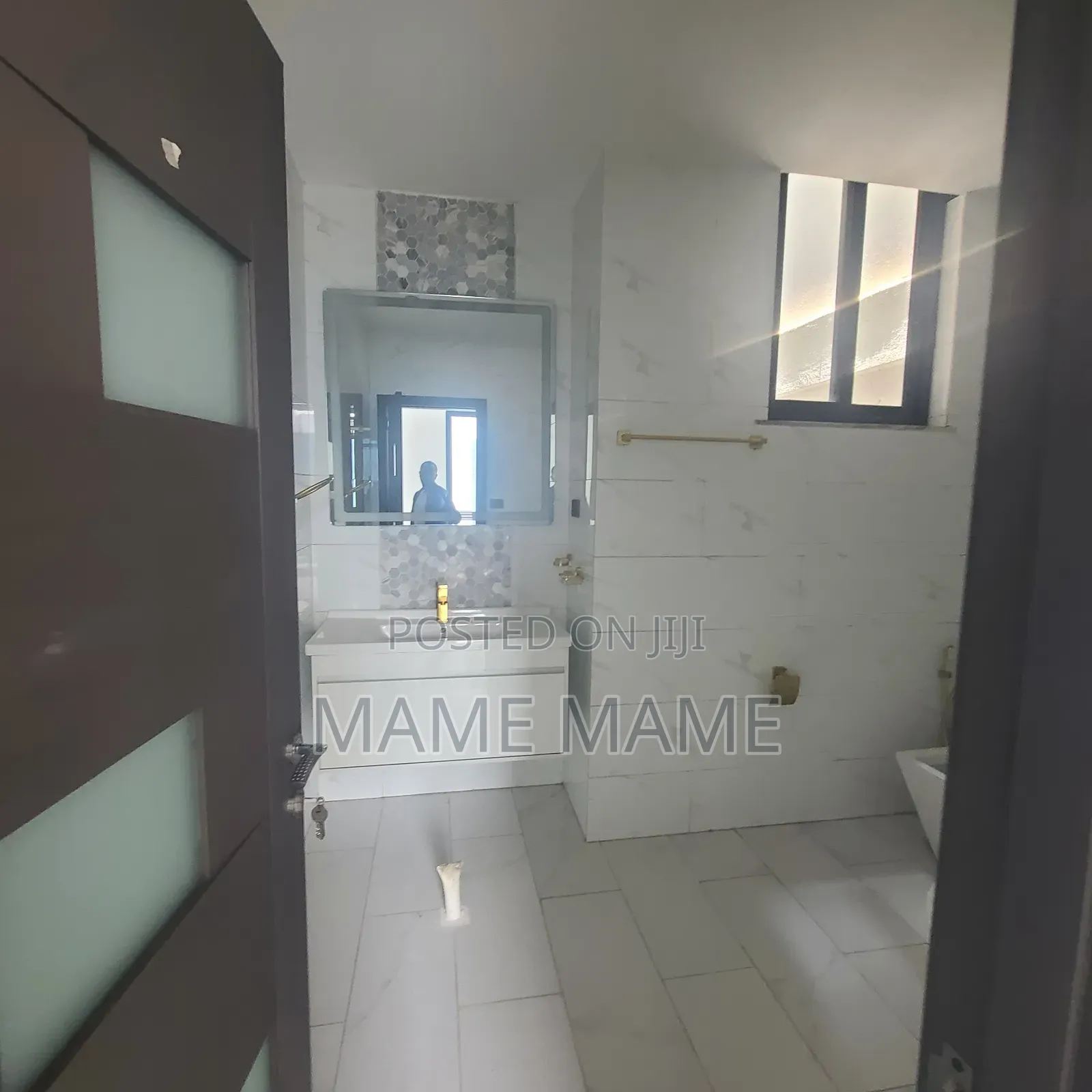 3bdrm Apartment in Addis Abeba, Bole for rent