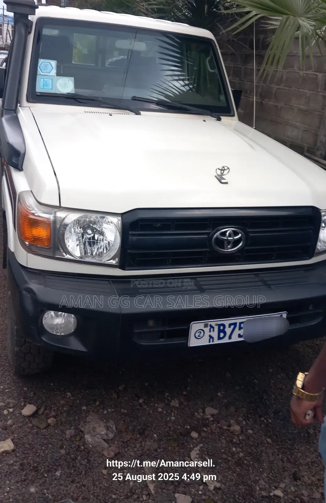 Toyota Land Cruiser 2015 White