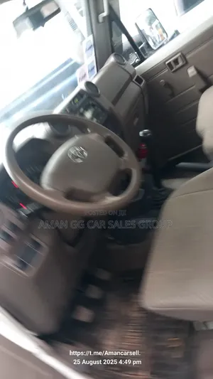 Toyota Land Cruiser 2015 White