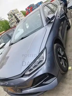 New BYD E2 43 kWh 94 hp FWD 2025 Gray