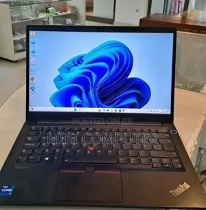 New Laptop Lenovo ThinkPad E14 G5 16GB Intel Core I7 SSD 256GB