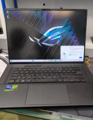 New Laptop Asus ROG Zephyrus G15 16GB Intel Core I9 SSD 1T