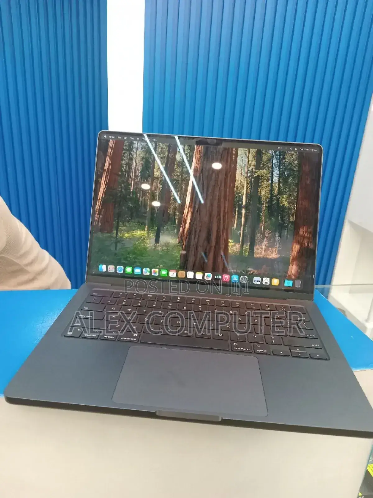 New Apple MacBook Pro 2023 M3 14-Inch 18GB Apple M3 Pro SSD 512GB