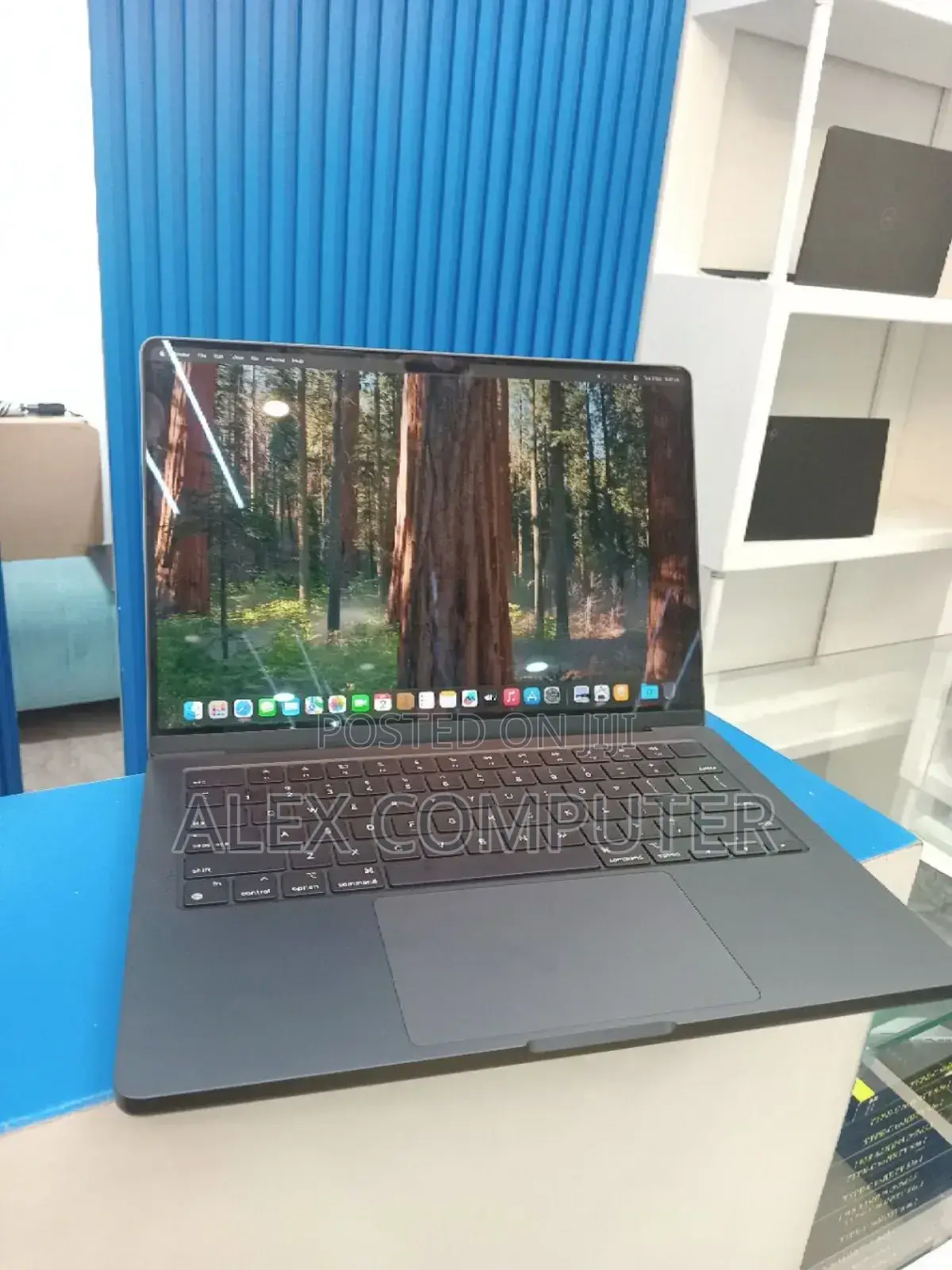 New Apple MacBook Pro 2023 M3 14-Inch 18GB Apple M3 Pro SSD 512GB