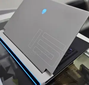 New Laptop Alienware M17x R2 32GB Intel Core I7 SSD 512GB