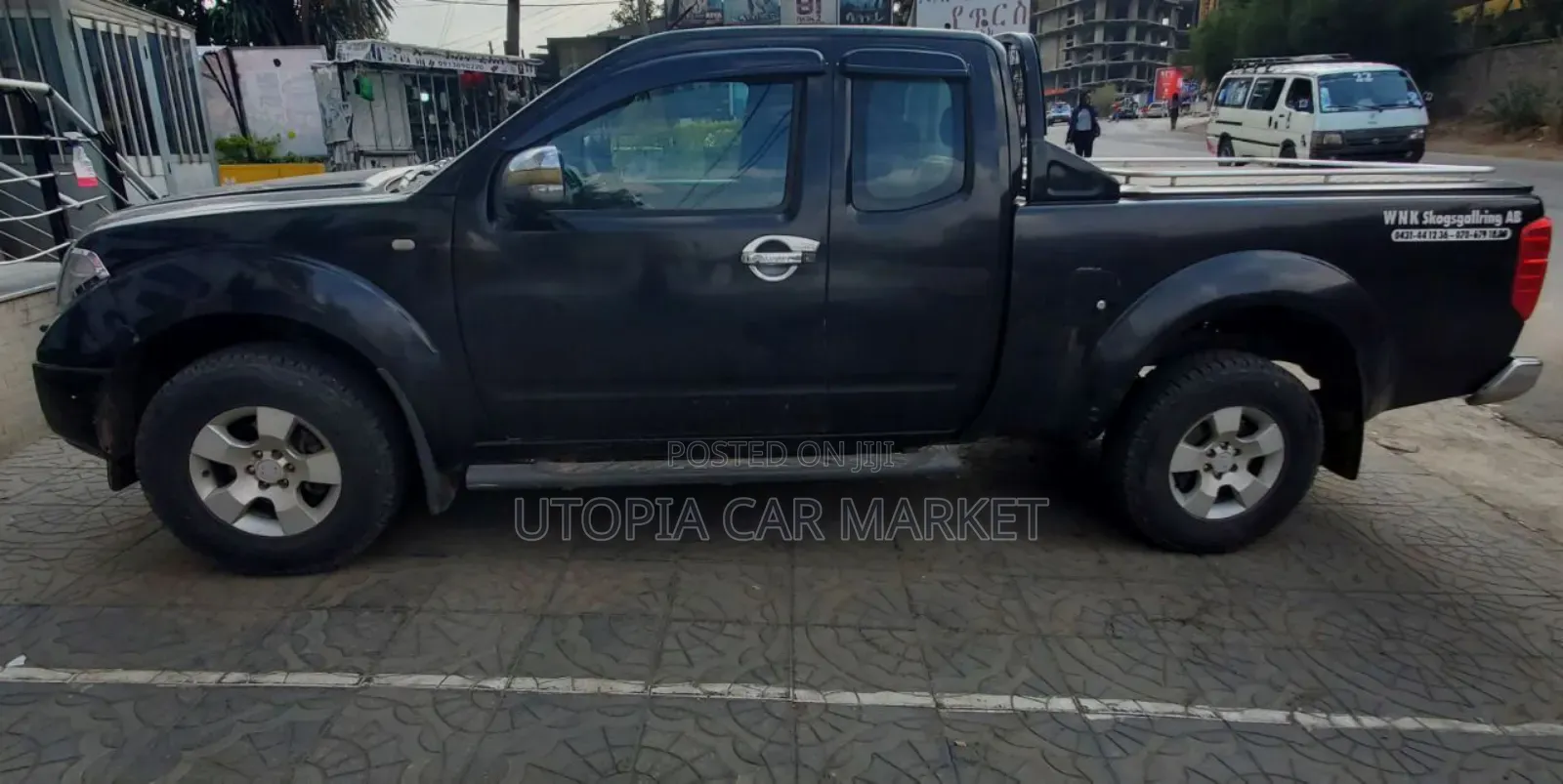 Nissan Navara 2006 Black