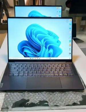 Photo - New Laptop Lenovo Yoga 910 32GB Intel Core I7 SSD 1T