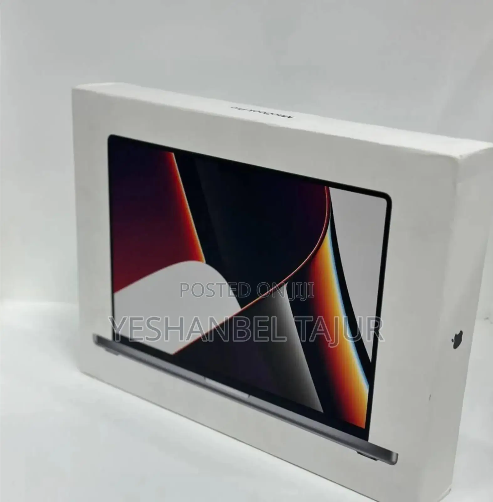 New Laptop Apple MacBook Pro M1 16GB Apple M1 Pro SSD 512GB