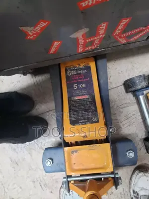 Photo - Genius Brothers Floor Jack