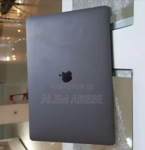 New Laptop Apple MacBook Pro 2016 16GB Intel Core I7 SSD 512GB