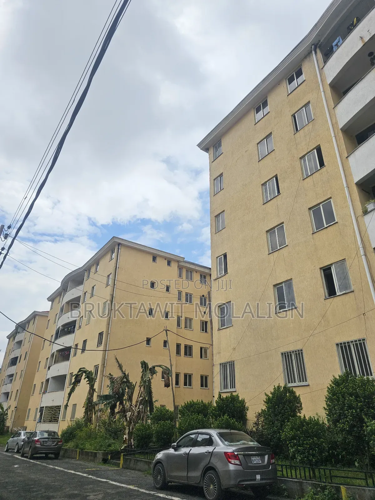 3bdrm Apartment in Yeka for sale