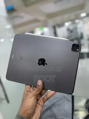 Photo - Apple iPad Pro 128 GB Gray