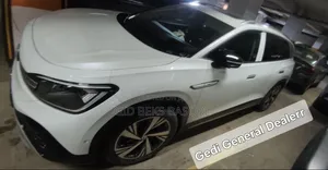 Volkswagen ID.6 2024 White