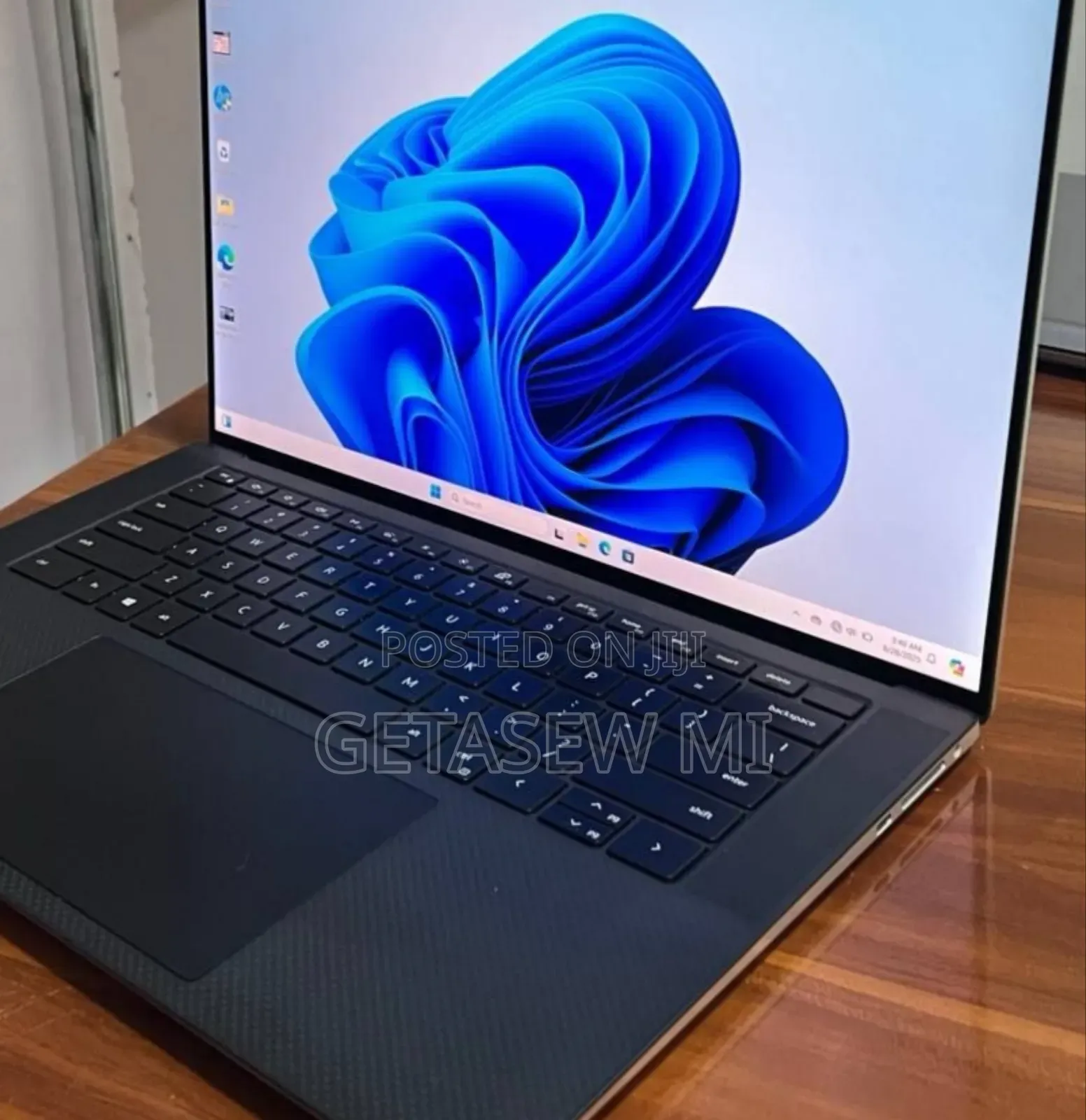 New Laptop Dell XPS 15 32GB Intel Core I7 SSD 512GB