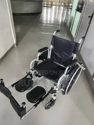 Photo - European Wheelchair脯你european Wheelchair腑你leg Rest Wheelchair New