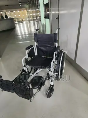 Photo - European Standard Wheelchair膊你medical Wheelchair胎教wheelchair European