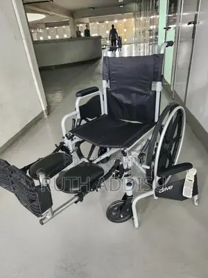 Photo - Wheelchair簾裏mannual Wheelchair者的wheelchair European多少wheelchair