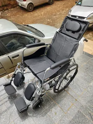 Wheelchair座落reclining Wheelchair建設commode Wheelchair名人wheelchair New