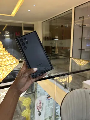 Photo - New Samsung Galaxy S22 Ultra 512 GB Black