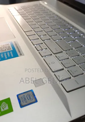 New Laptop HP Envy 17 16GB Intel Core I7 SSD 512GB