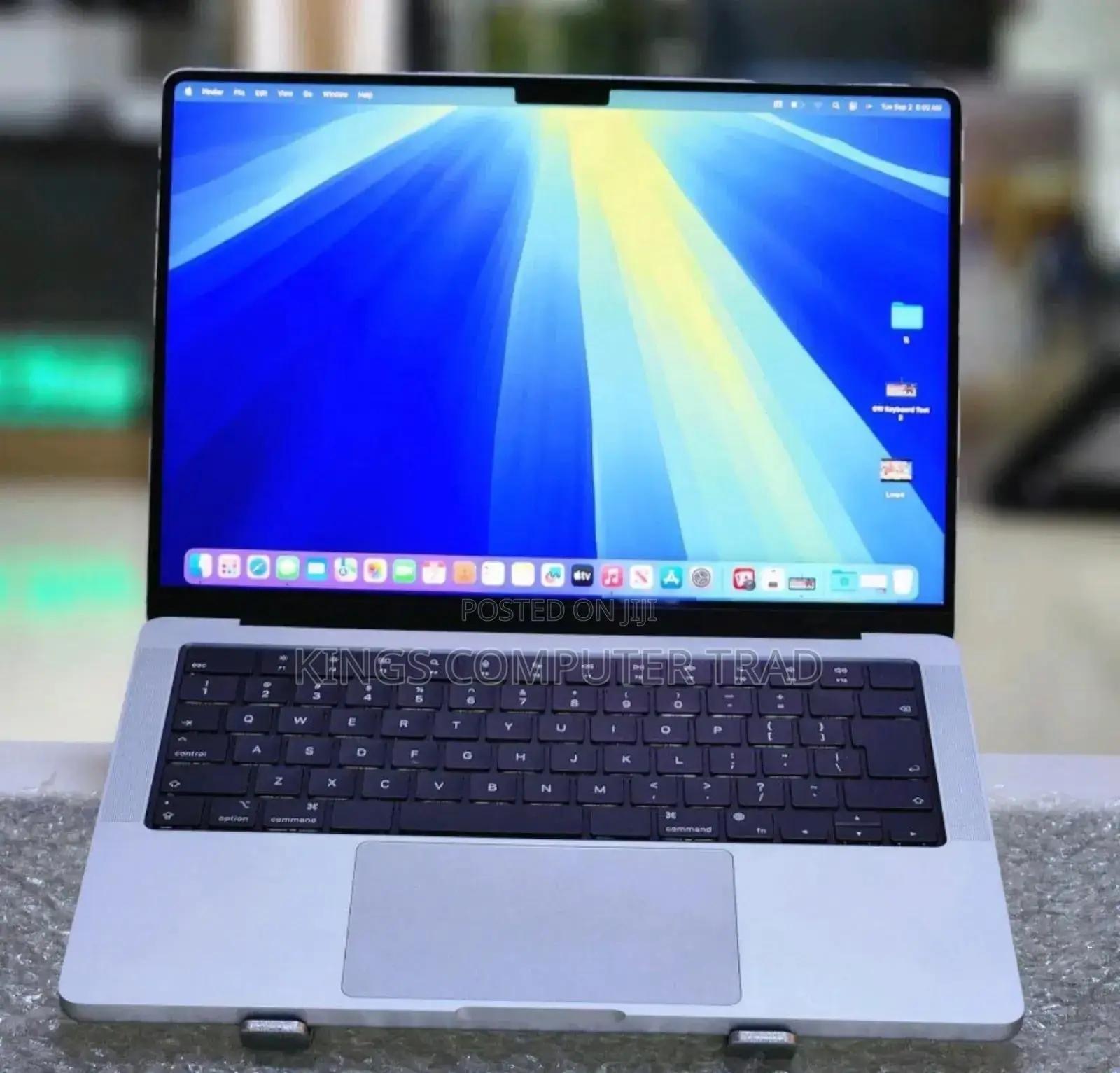 New Laptop Apple MacBook Pro M1 16GB Apple M1 Pro SSD 512GB