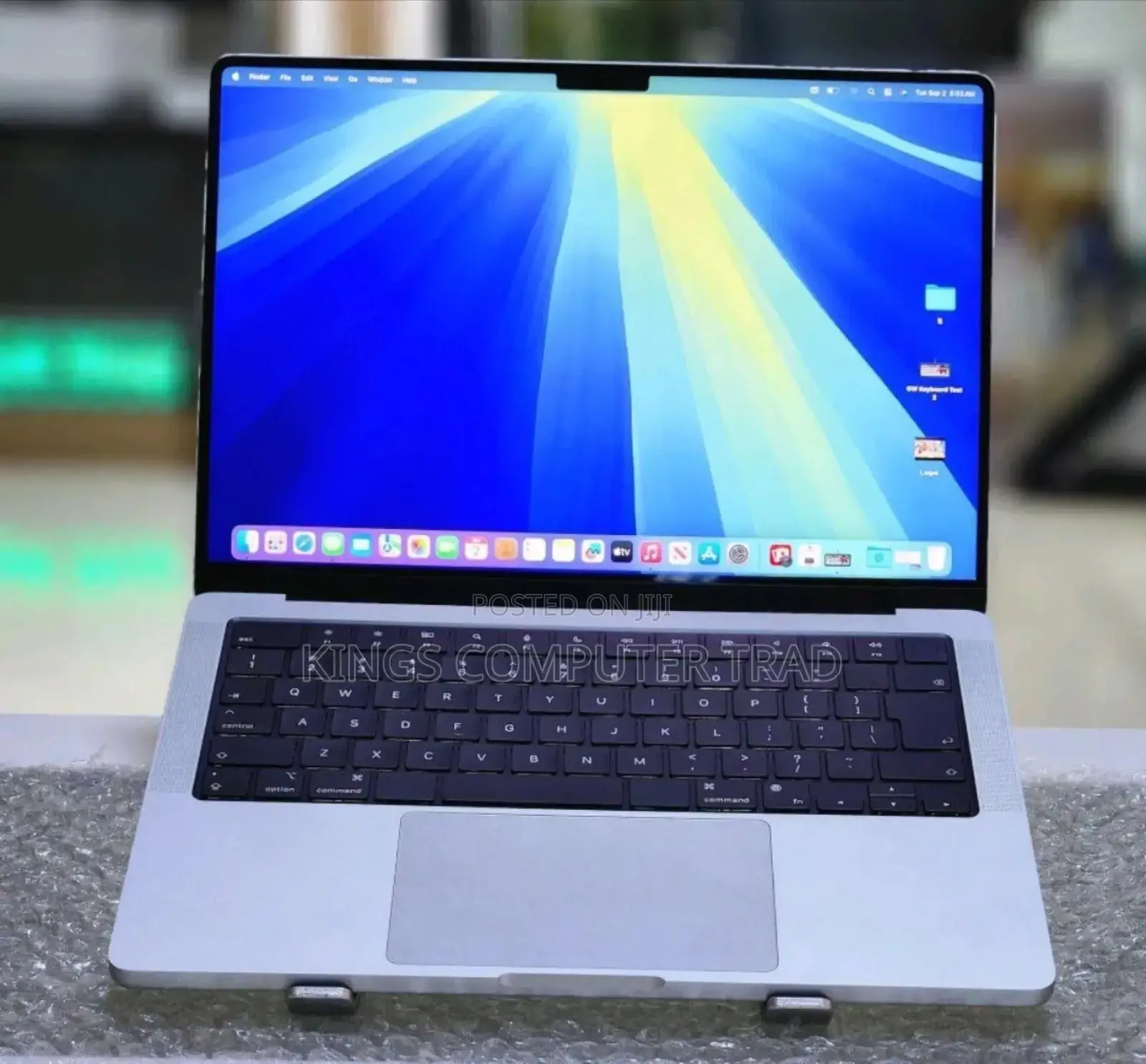 New Laptop Apple MacBook Pro M1 16GB Apple M1 Pro SSD 512GB