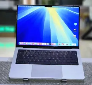 New Laptop Apple MacBook Pro M1 16GB Apple M1 Pro SSD 512GB