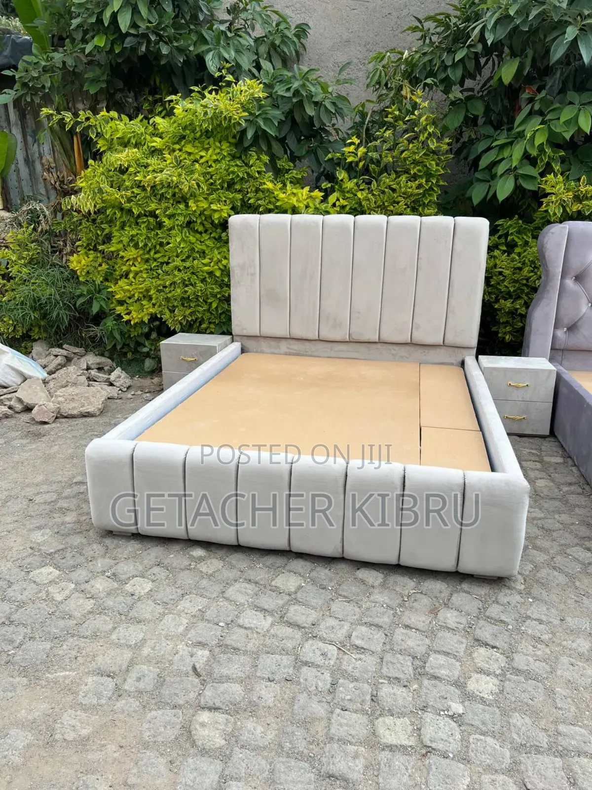 Ho.E Furniture Bed and Sofa