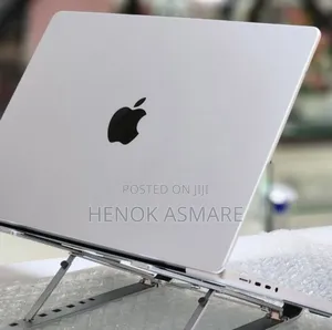 New Laptop Apple MacBook Pro M1 16GB Apple M1 Pro SSD 512GB