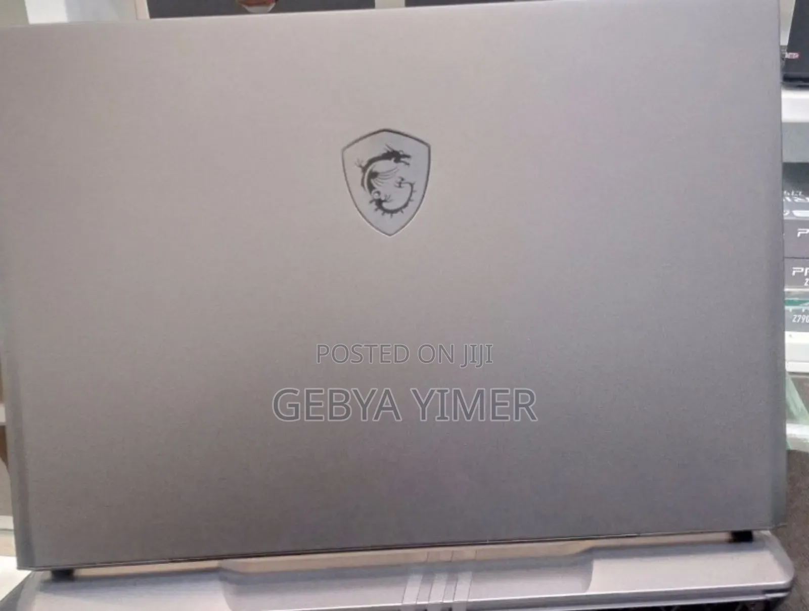 New Laptop MSI Vector 17 HX AI A2XWJG 16GB Intel Core Ultra 7 SSD 1T