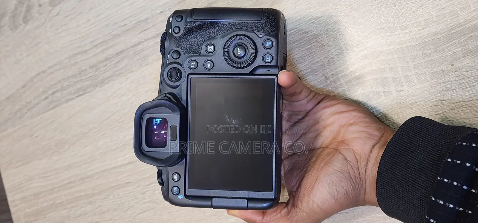 Canon Eos R5 Mirrorless Camera Body Only (Almost New)