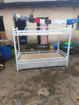 ተደራራቢ አልጋ 100