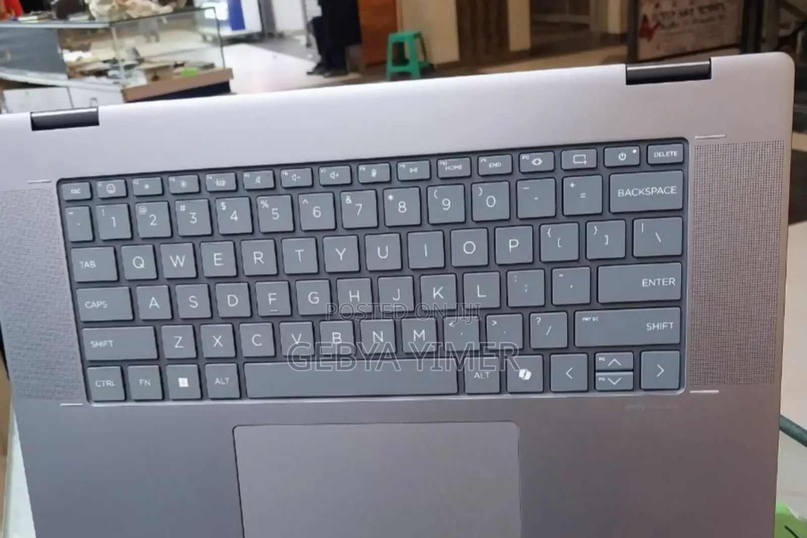 New Laptop Apple MacBook Air 2017 8GB Intel Core I7 SSD 256GB