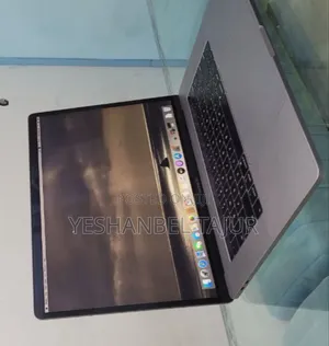 Photo - New Laptop Apple MacBook Pro 32GB Intel Core I9 SSD 512GB