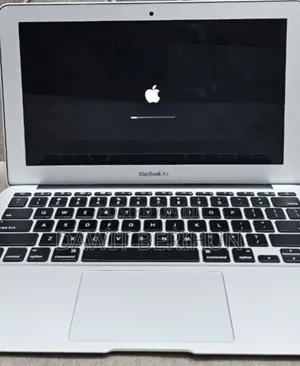 Photo - New Laptop Apple MacBook Pro 2015 8GB Intel Core I5 SSD 128GB