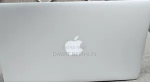 New Laptop Apple MacBook Pro 2015 8GB Intel Core I5 SSD 128GB