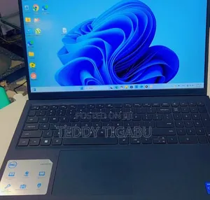 New Laptop Dell Inspiron 15 8GB Intel Core I3 SSD 512GB
