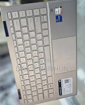 New Laptop HP Pavilion X360 8GB Intel Core I5 SSD 512GB