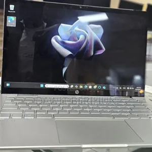 New Laptop HP Pavilion X360 8GB Intel Core I5 SSD 512GB