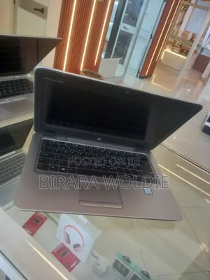 New Laptop HP EliteBook 820 G4 8GB Intel Core I5 SSD 512GB