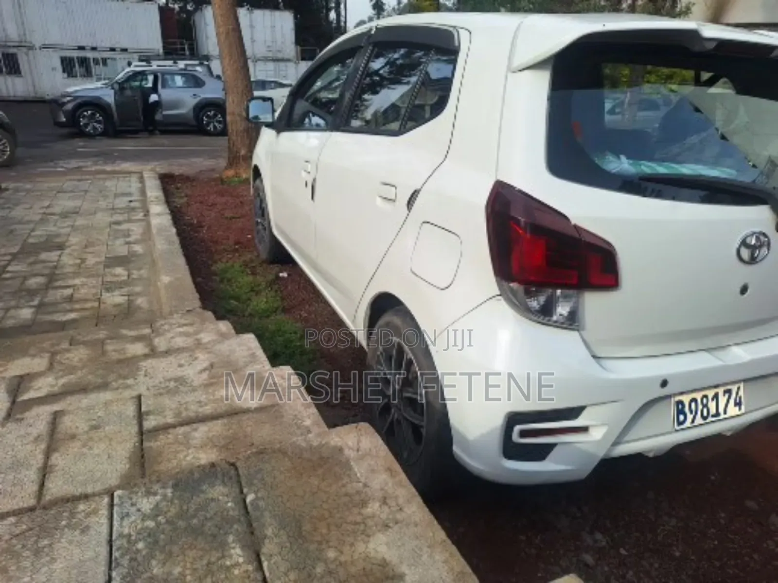 Toyota Yaris 2021 White