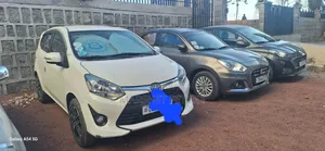 Toyota Yaris 2021 White