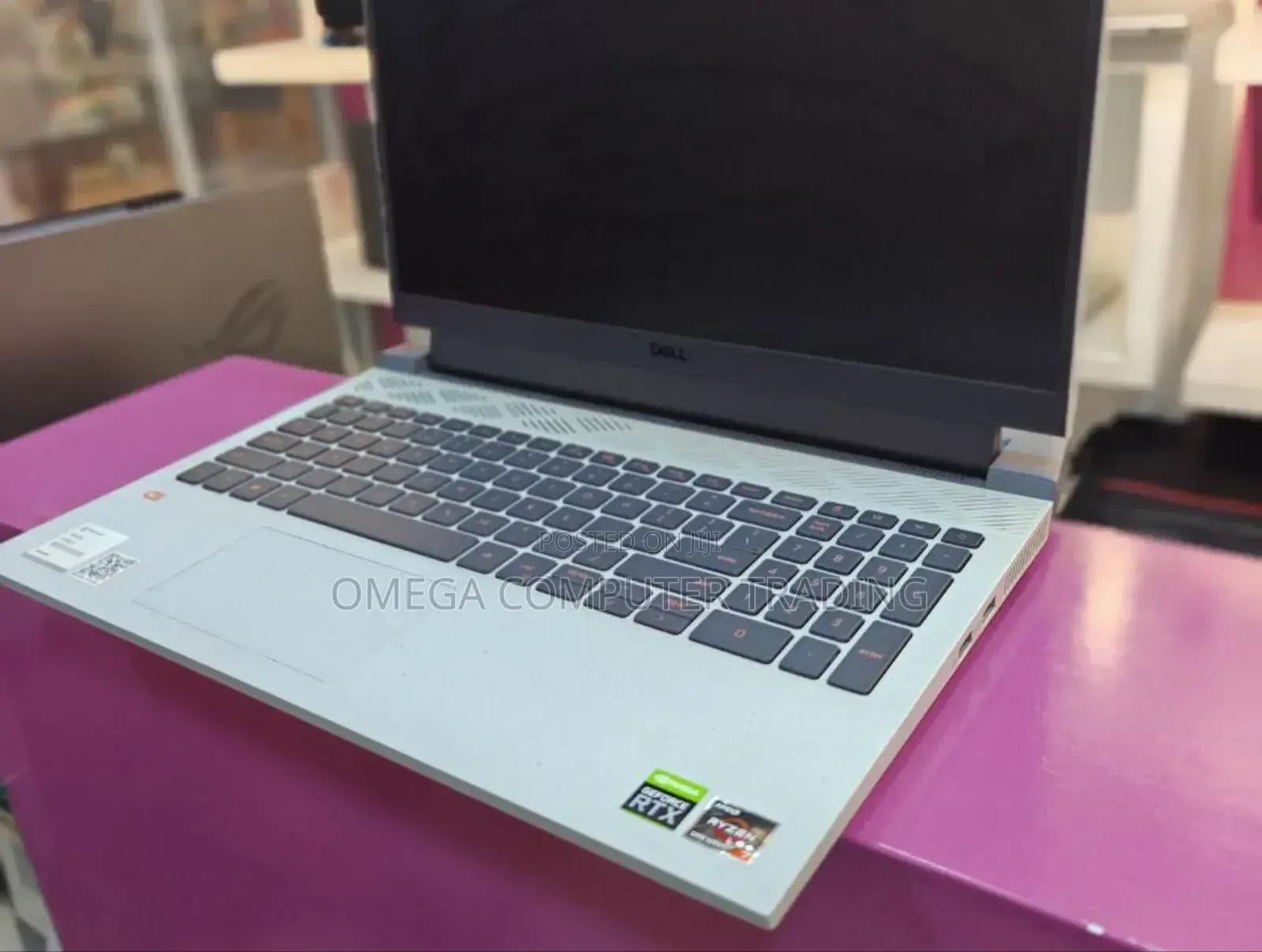 New Laptop Dell G15 5511 16GB AMD Ryzen 7 SSD 512GB
