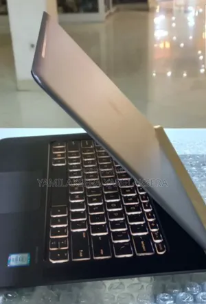 New Laptop HP Spectre 14 8GB Intel Core I7 SSD 256GB