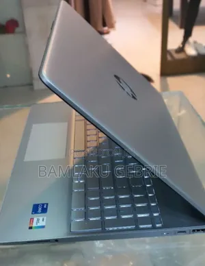 New Laptop HP Stream Notebook 8GB AMD Ryzen 3 SSD 512GB