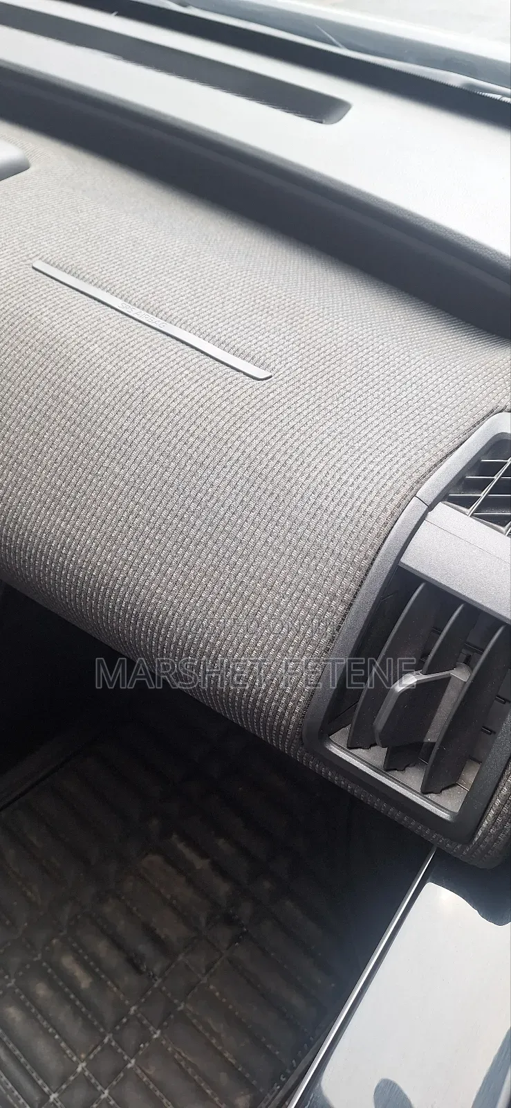 Toyota Yaris 2021 White