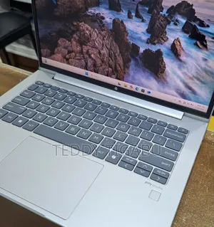 New Laptop HP ProBook 440 16GB Intel Core Ultra 5 SSD 512GB