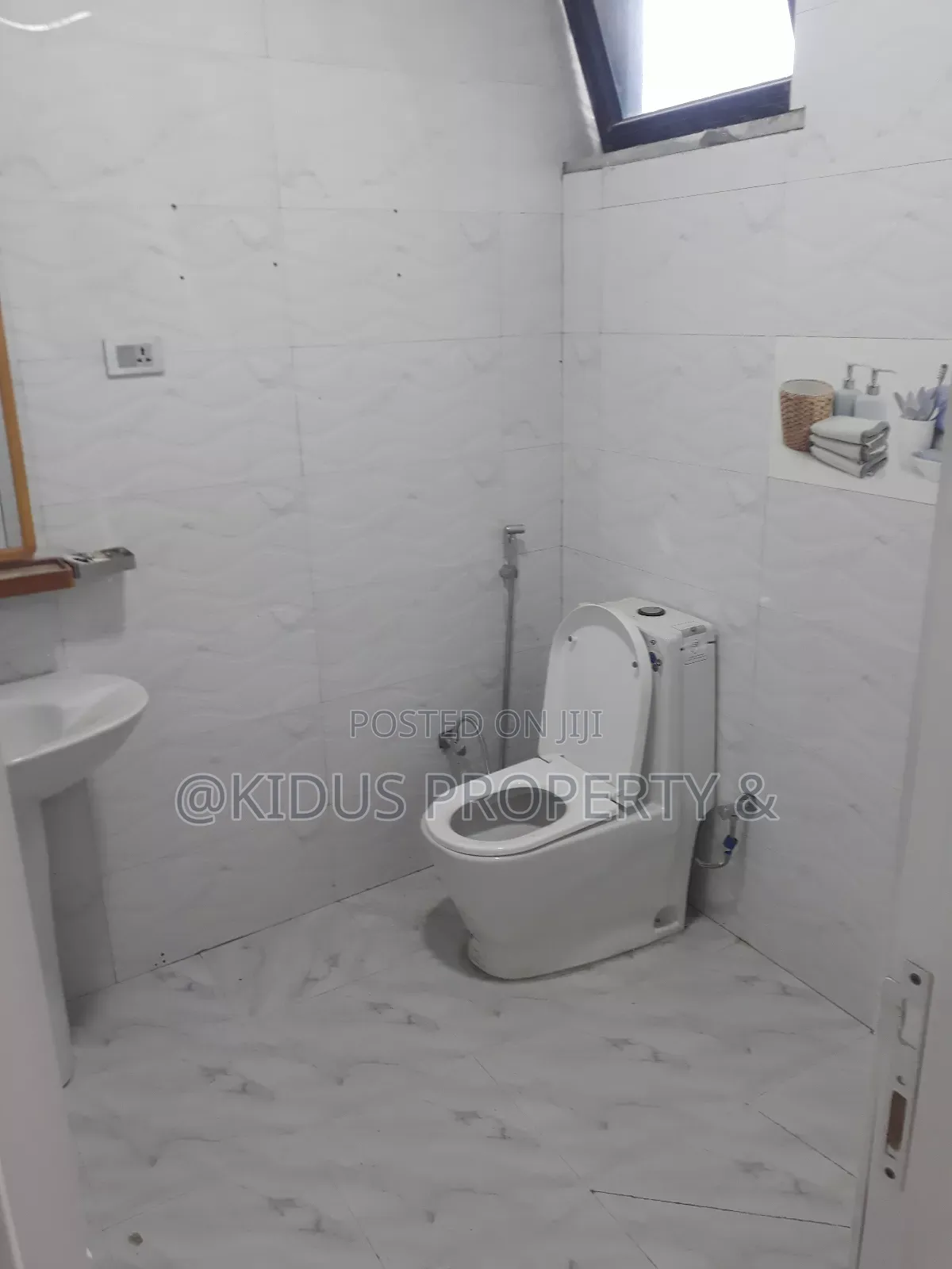 7bdrm Townhouse / Terrace in German@Gofa School, Nifas Silk-Lafto